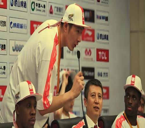 广州影豹足,球队诚邀精,英加盟,立博体育官网,APP下载,注册领彩金,官方网站,网站入口