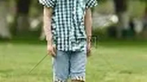 刘亦菲新造型引关注，独特眼妆与周笔畅神似