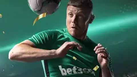 铜梁龙球队吸纳4名前广州队教练与3名前广州队球员加盟